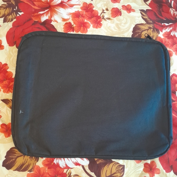 A book and school equipment storage - Picture 4 of 7